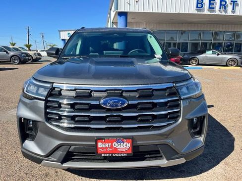New 2026 Ford Explorer Active w/ Active Comfort Package RWD image 2