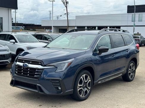 Used 2024 Subaru Ascent Limited w/ Technology Package AWD/4WD image 2