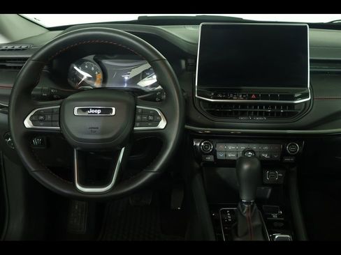 Used 2022 Jeep Compass Trailhawk w/ Trailhawk Convenience Group image 15