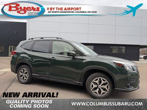Used 2023 Subaru Forester Premium image 1