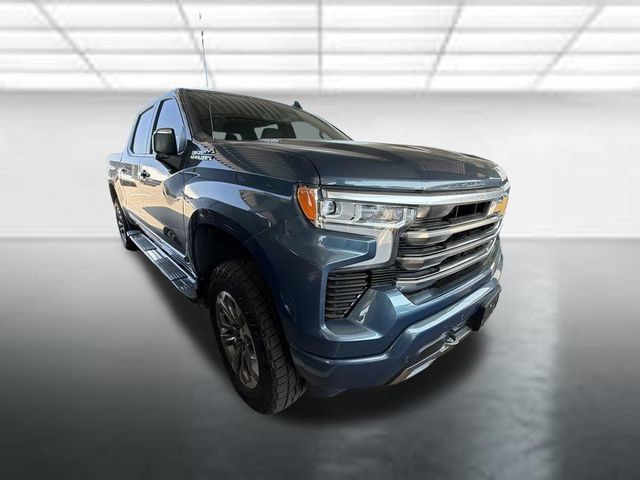 Used 2024 Chevrolet Silverado 1500 High Country w/ Z71 Off-Road Package AWD/4WD image 1