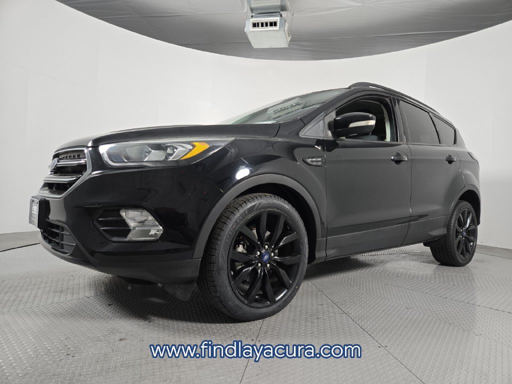 Used 2017 Ford Escape Titanium FWD image 2