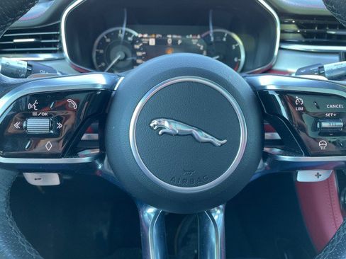 Used 2021 Jaguar F-PACE R-Dynamic S image 25