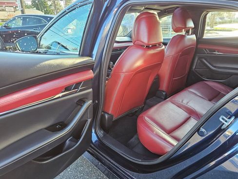 Used 2020 MAZDA MAZDA3 AWD Hatchback w/ Premium Pkg image 13