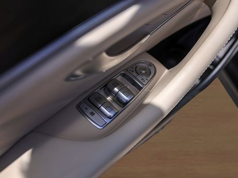 Used 2020 Mercedes-Benz E 63 AMG S image 23