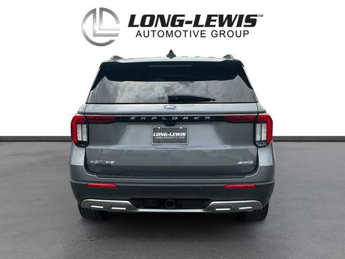 Used 2025 Ford Explorer Active w/ Active Comfort Package AWD/4WD image 5