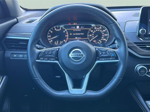 Used 2022 Nissan Altima 2.5 Platinum image 24