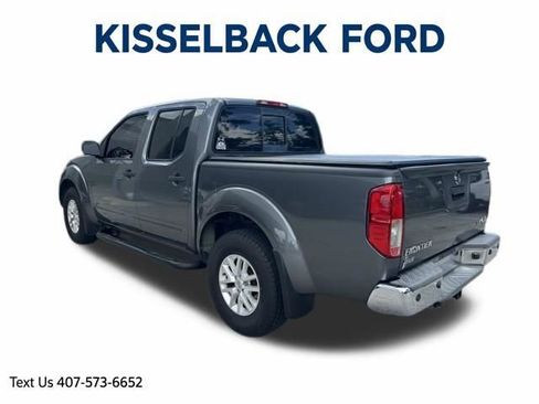 Used 2017 Nissan Frontier SV w/ SV Value Truck Package AWD/4WD image 5