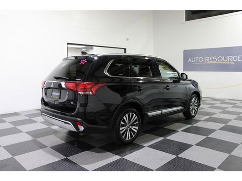 Used 2020 Mitsubishi Outlander ES image 4