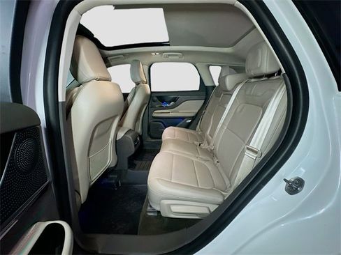 Used 2024 Lincoln Corsair Reserve w/ Equipment Group 201A image 33