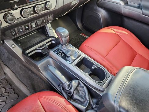 Used 2021 Toyota Tacoma TRD Off-Road w/ Technology Package image 25