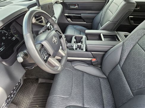 Used 2024 Toyota Tundra Limited image 12