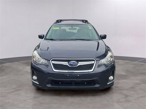 Used 2016 Subaru Crosstrek 2.0i Premium image 2