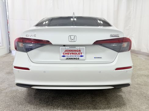 Used 2025 Honda Civic Sport image 6