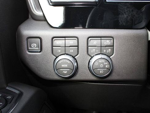 New 2026 GMC Sierra 1500 SLT w/ SLT Premium Plus Package AWD/4WD image 15