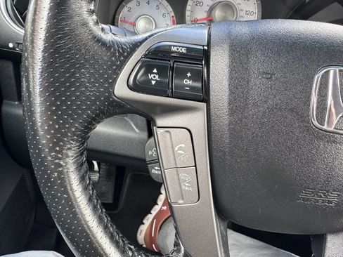Used 2011 Honda Pilot EX-L image 24