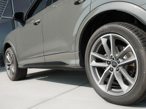 New 2025 Audi Q3 2.0T Premium image 27