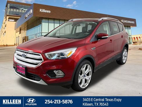 Used 2019 Ford Escape Titanium AWD/4WD image 3