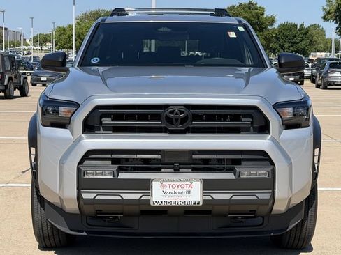 Used 2025 Toyota 4Runner SR5 RWD image 7