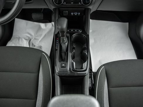 Used 2023 Chevrolet TrailBlazer LT image 28