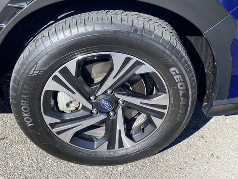 Used 2024 Subaru Crosstrek 2.0i Premium image 28