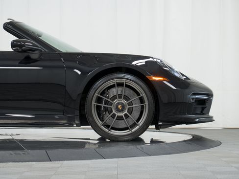 Certified 2022 Porsche 911 50th Anniversary Edition AWD/4WD image 11