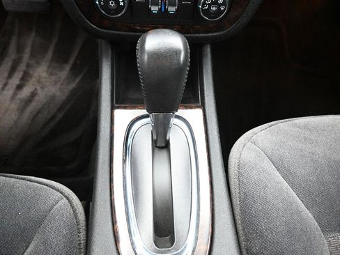 Used 2013 Chevrolet Impala LT w/ LT Sunroof Package image 26