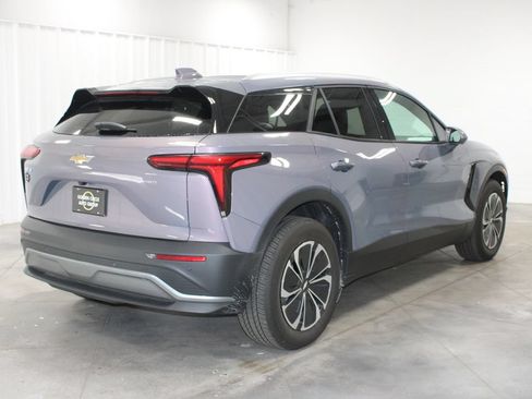 Used 2024 Chevrolet Blazer EV LT AWD/4WD image 9