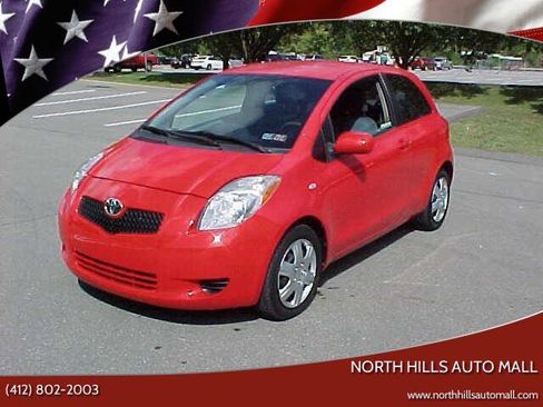 Used 2007 Toyota Yaris 2-Door Hatchback FWD image 1