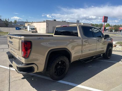 Used 2022 GMC Sierra 1500 Elevation w/ LPO, Elevation Black Package AWD/4WD image 5