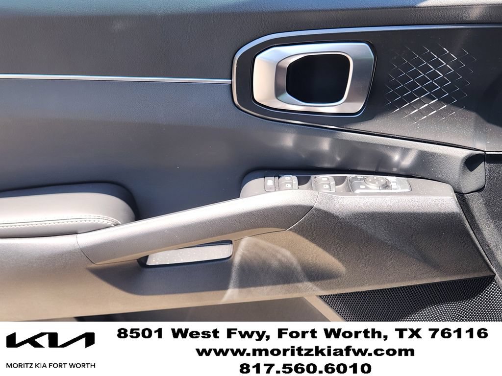 New 2026 Kia Sorento S w/ S Panoramic Sunroof Package FWD image 16