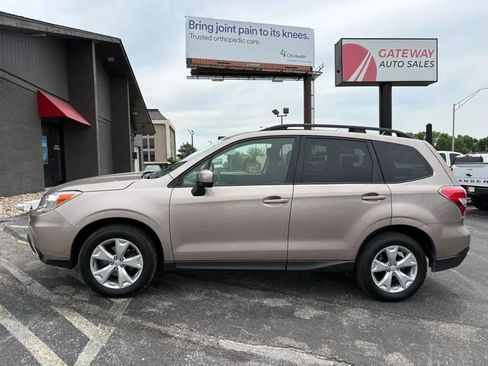 Used 2015 Subaru Forester 2.5i Premium w/ All-Weather Package AWD/4WD image 2