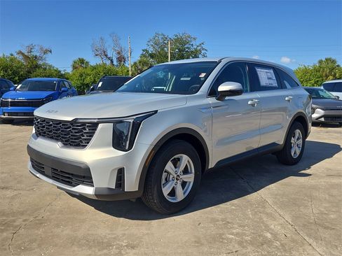 New 2026 Kia Sorento LX image 4