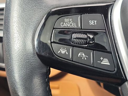 Used 2020 BMW 530e xDrive 530e xDrive iPerformance w/ Premium Package image 24