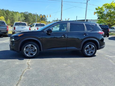 Used 2024 Nissan Rogue SV image 21