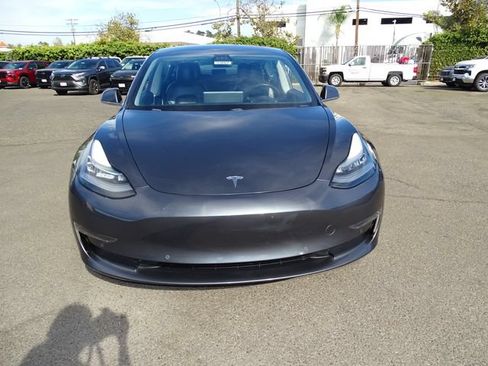 Used 2018 Tesla Model 3 Long Range RWD image 2