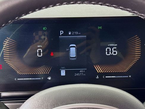 Used 2025 Kia Carnival image 14