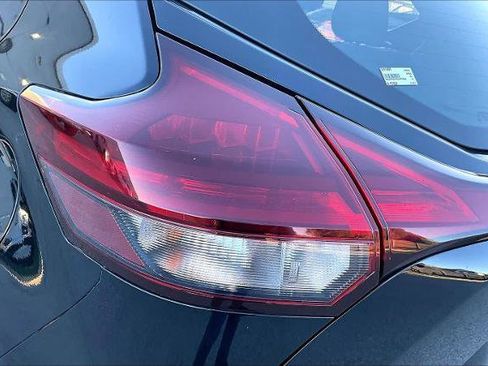 Certified 2021 Nissan Kicks SV image 27