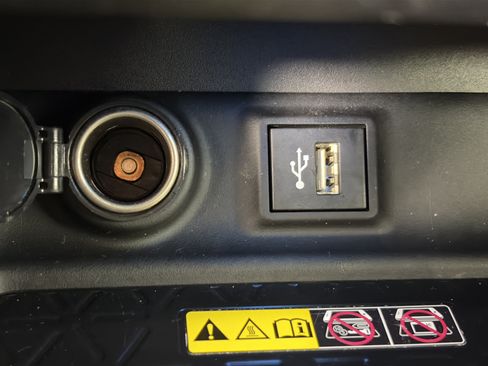 Used 2023 Toyota RAV4 XSE AWD/4WD image 25