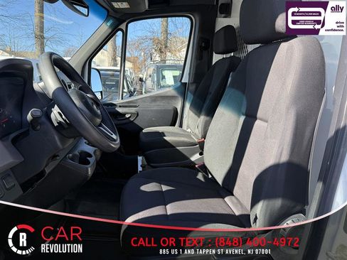 Used 2023 Mercedes-Benz Sprinter 2500 image 10