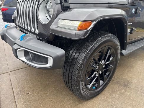 Used 2022 Jeep Wrangler Unlimited Sahara 4xe image 46