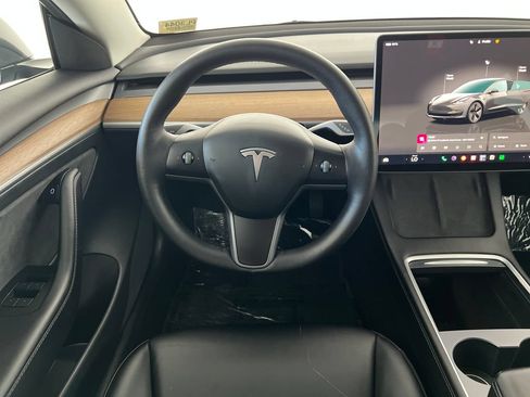 Used 2023 Tesla Model 3 Standard Range RWD image 15