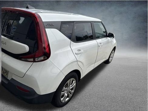 Used 2022 Kia Soul LX FWD image 46