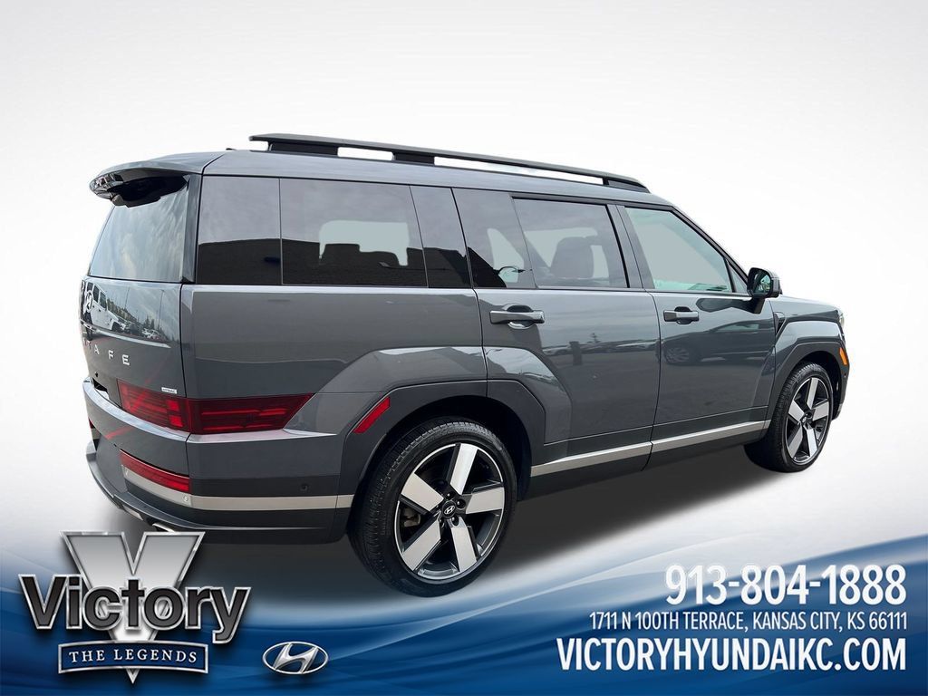 Used 2024 Hyundai Santa Fe Limited AWD/4WD image 5