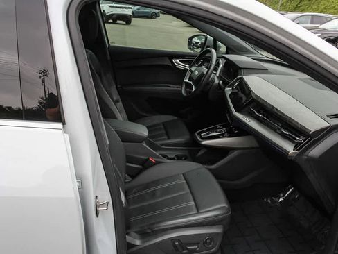 Used 2023 Audi Q4 e-tron Premium Plus w/ Premium Plus RWD image 18