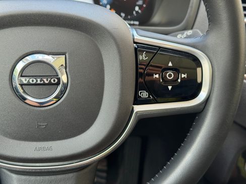 Used 2017 Volvo XC90 T6 Momentum w/ Vision Package AWD/4WD image 22