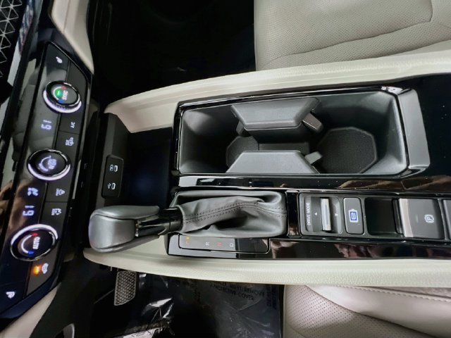 Used 2024 Honda Accord EX-L image 25