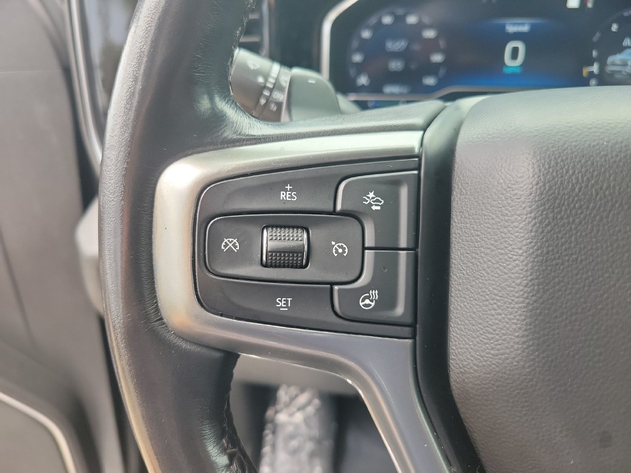 Certified 2023 Chevrolet Silverado 1500 LTZ AWD/4WD image 19
