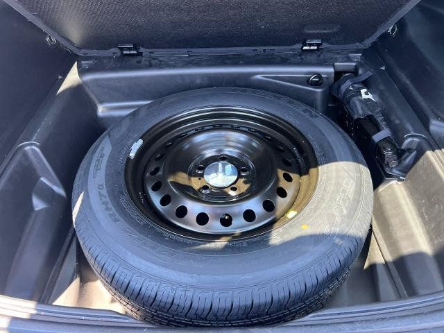 Used 2023 Jeep Grand Cherokee Limited w/ Trailer Tow Prep Group (B) AWD/4WD image 12