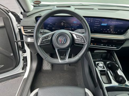 Certified 2025 Buick Envision Sport Touring AWD/4WD image 13